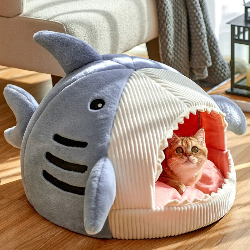 Fins&Fur The Shark Pet Bed